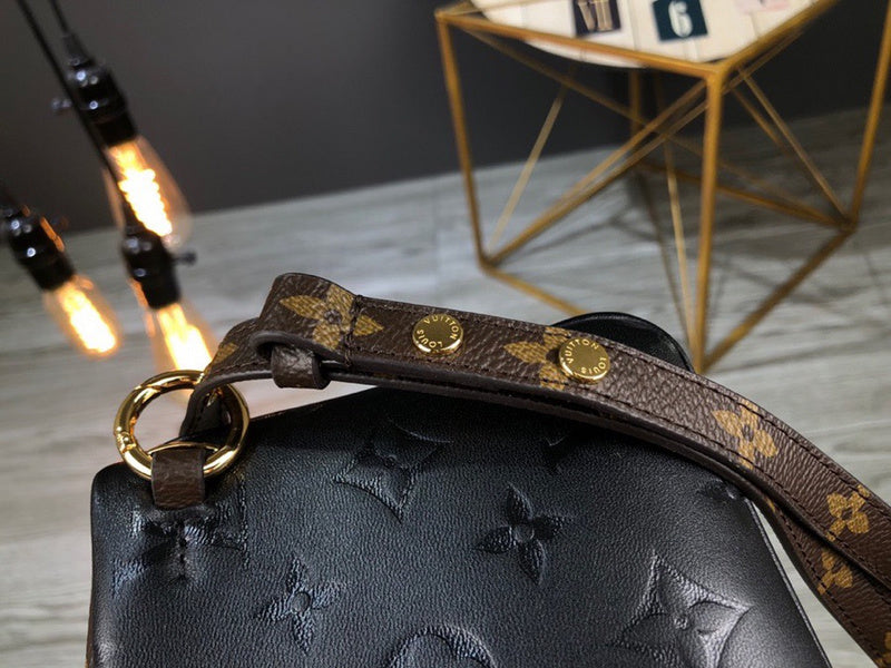 LOV2 Bags - Luxurious Bags  1742