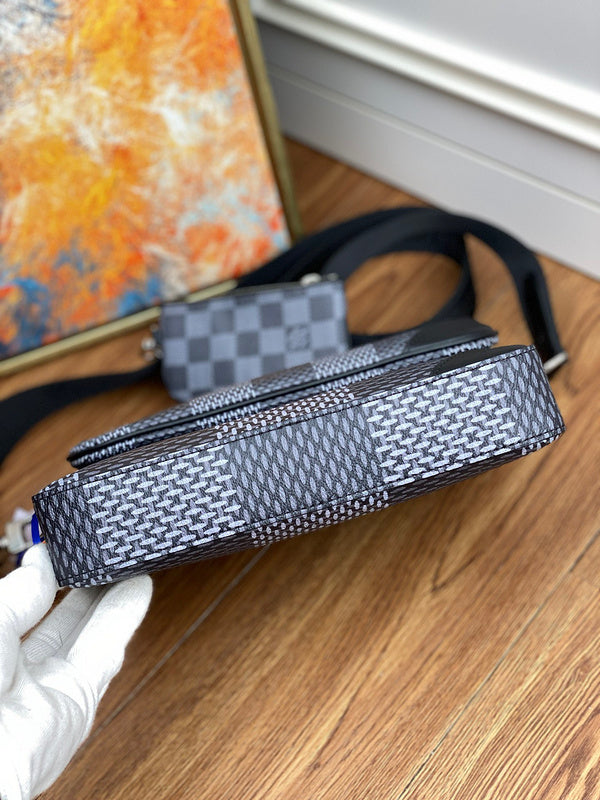 LOV2 Bags - Luxurious Bags  1601