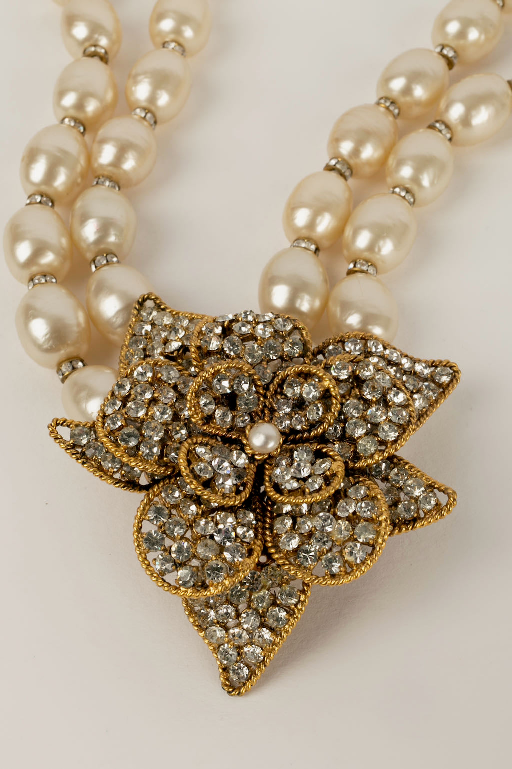 Collier camÃƒÆ’Ã‚Â©lia Chanel