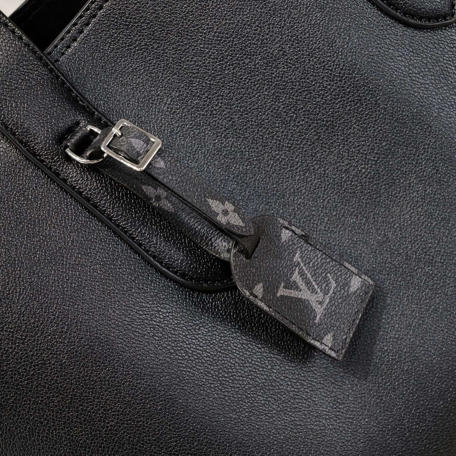 EN - Luxury Bags LUV 803