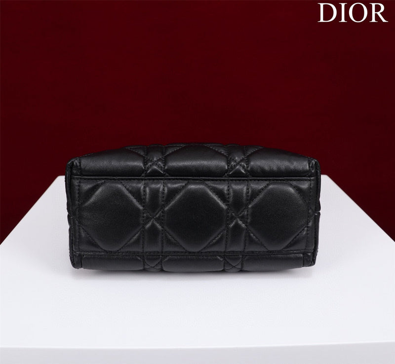 ELE - Dir Bags - 1710