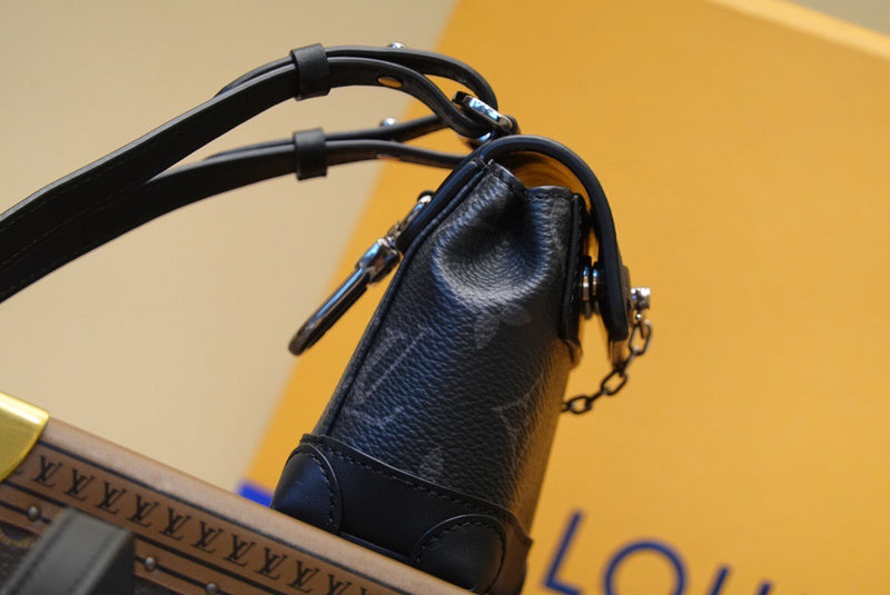 LOV2 Bags - Luxurious Bags  1561