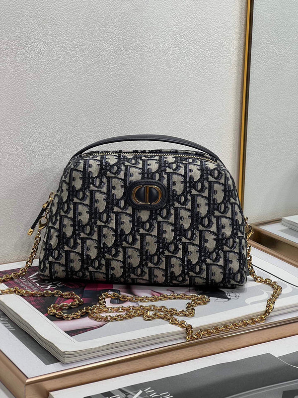 ELE - Dir Bags - 720