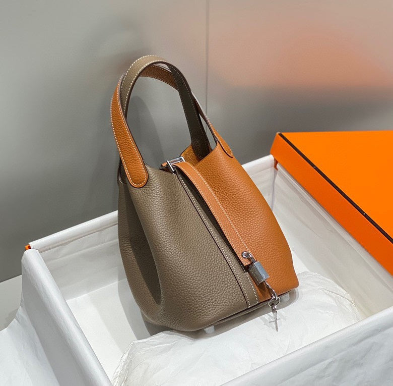 ELE - HMS Bags - 038