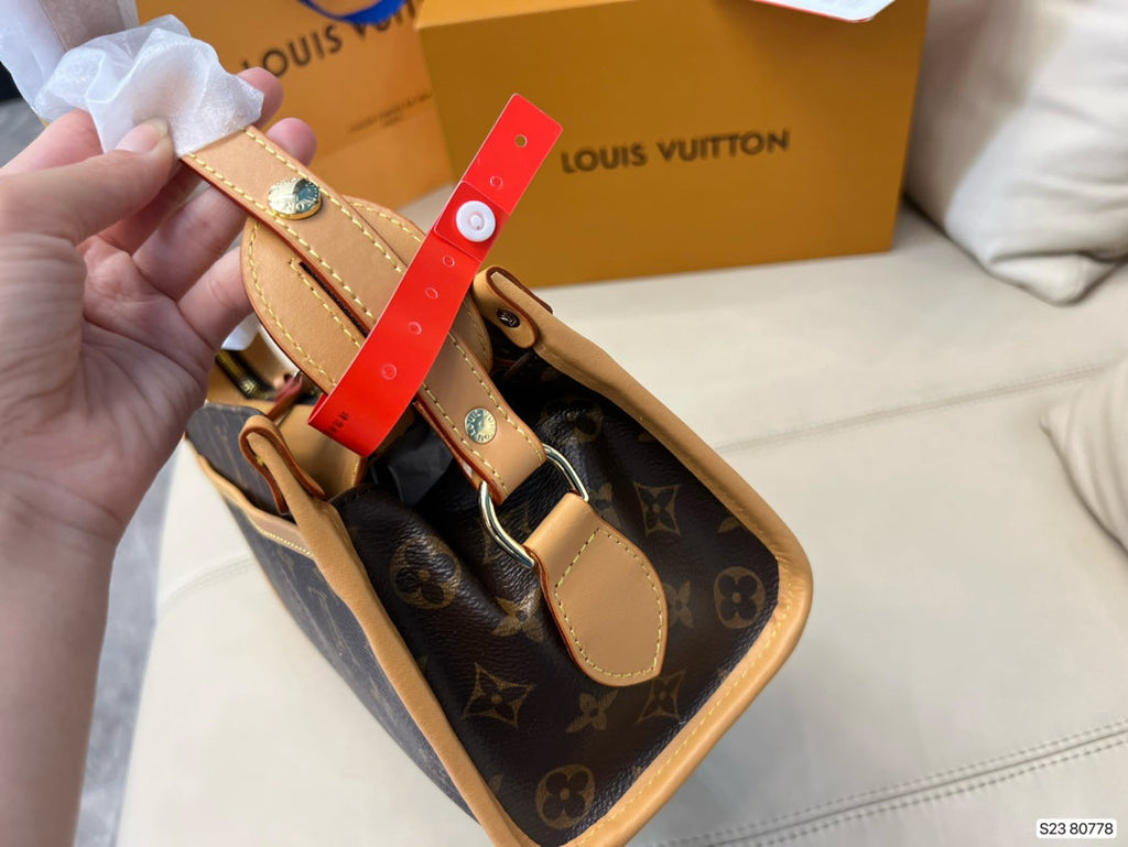 EN - New Lux Bags LUV 556