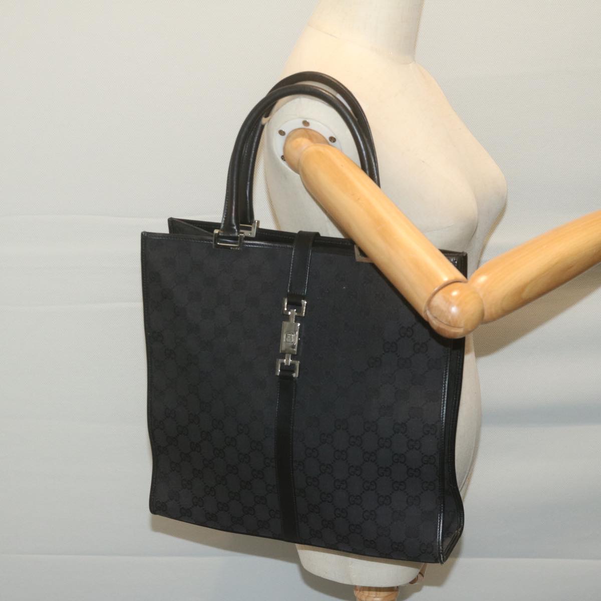 Gucci Jackie