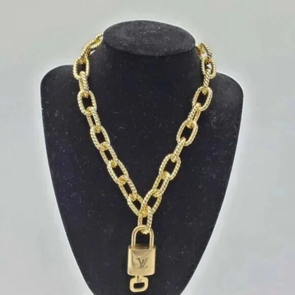 100% Auth Louis Vuitton Lock & Key with Unbranded Gold Plated Chain Necklace