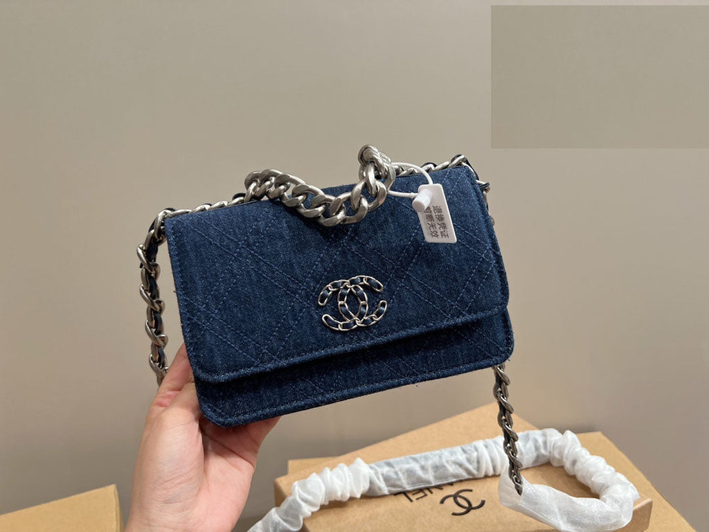 EN - Luxury Bags CHL 475
