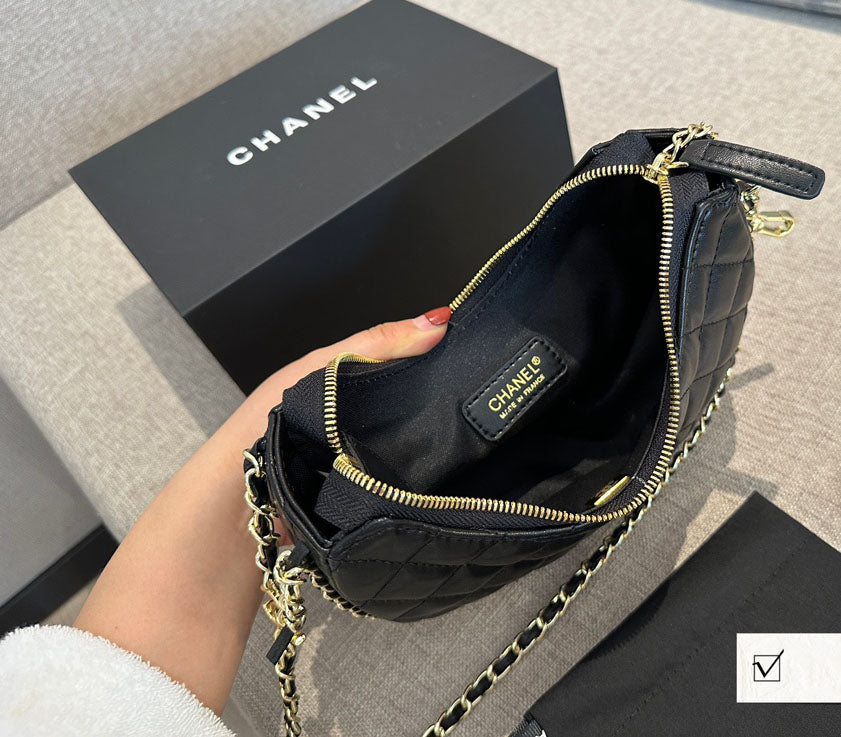 EN - Luxury Bags CHL 493