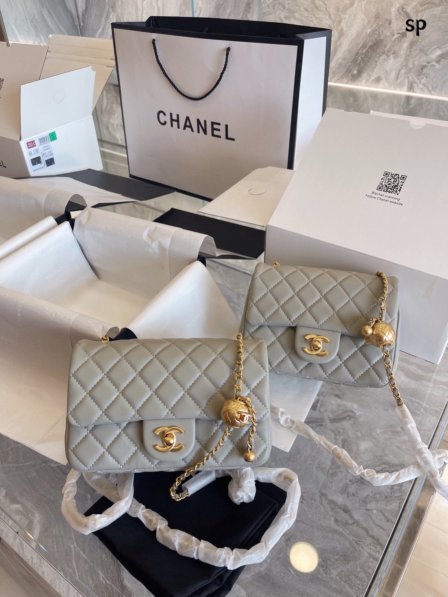 EN - Luxury Bags CHL 483