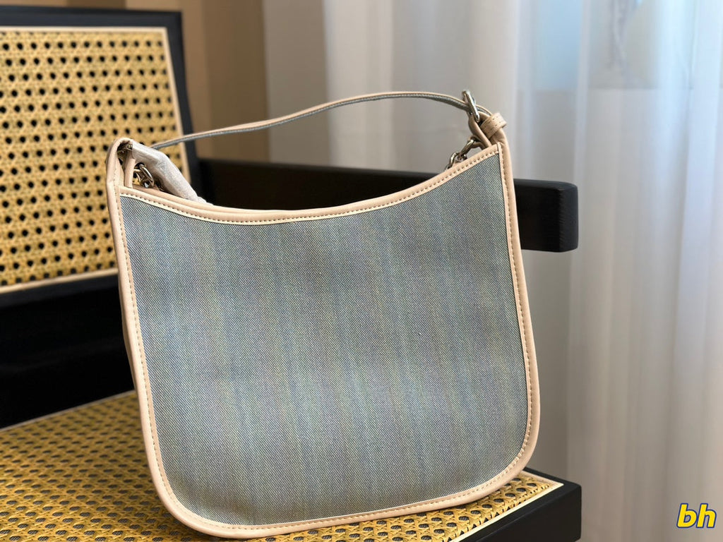 EN - Luxury Bags CHL 494