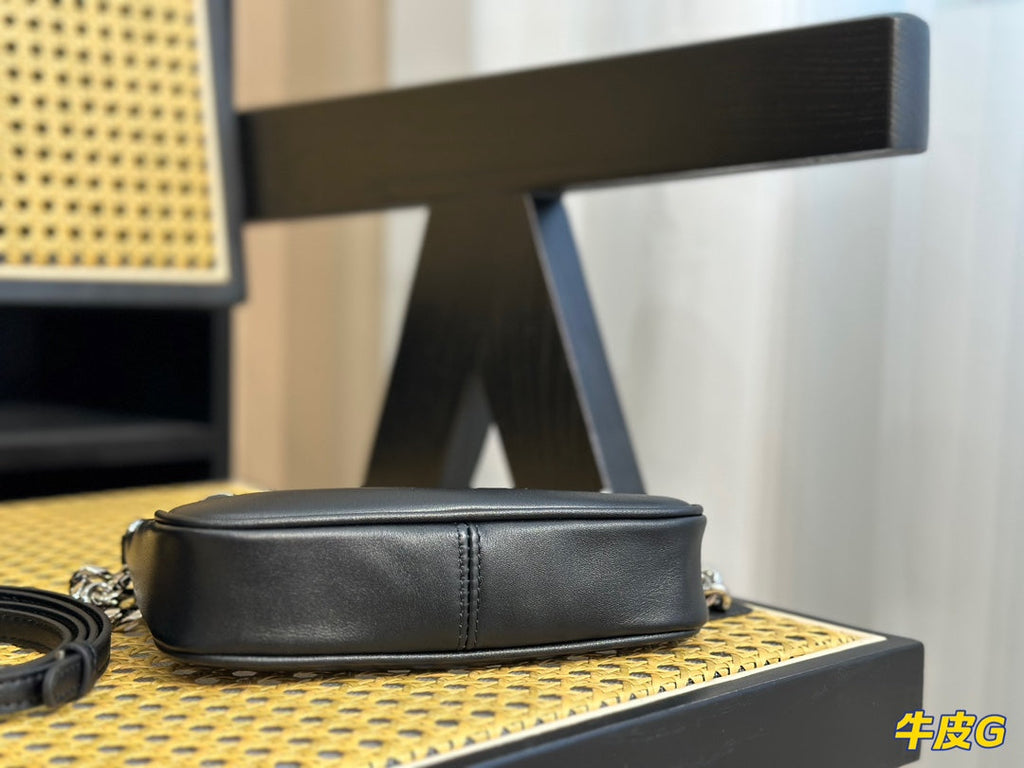 EN - Luxury Bags CHL 484
