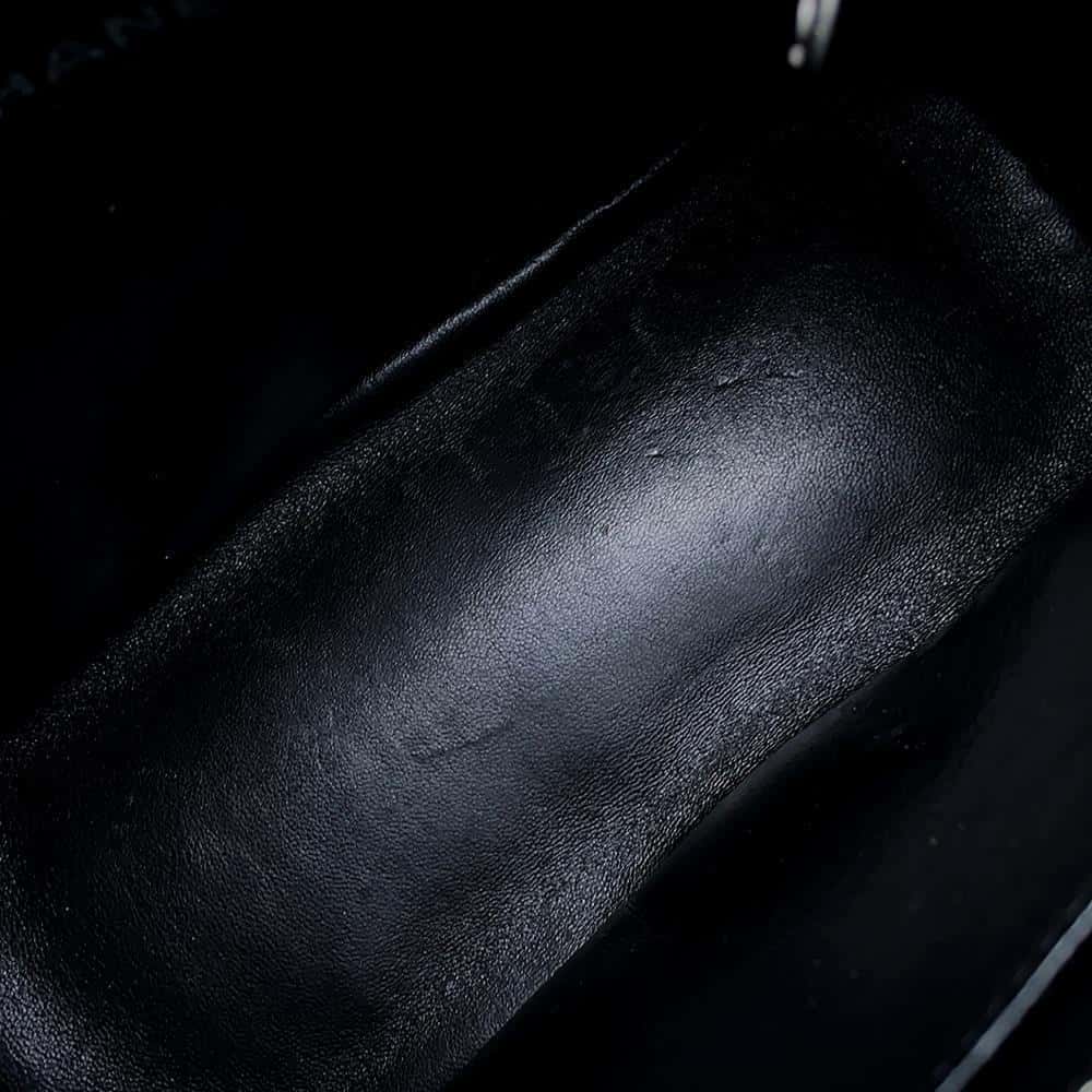 CHANEL Medallion Tote BlackA01804 Caviar Leather
