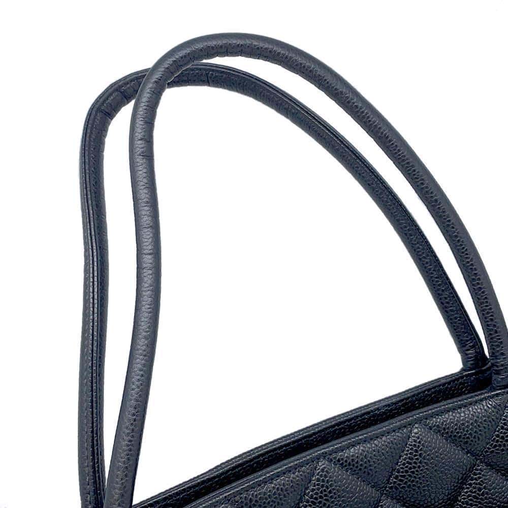 CHANEL Medallion Tote BlackA01804 Caviar Leather