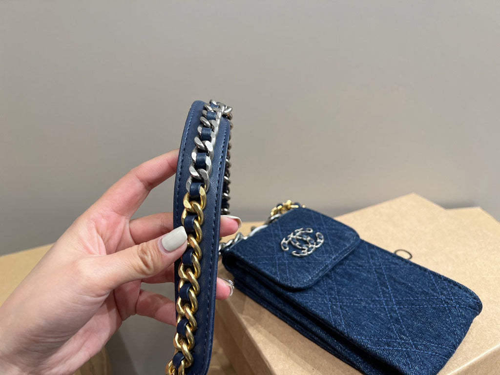 EN - Luxury Bags CHL 476