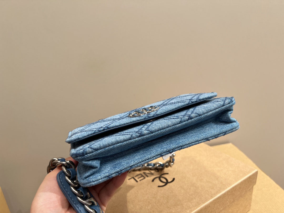 EN - Luxury Bags CHL 475