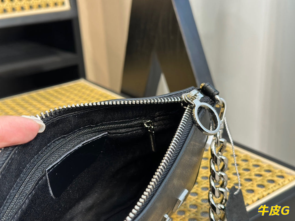 EN - Luxury Bags CHL 484