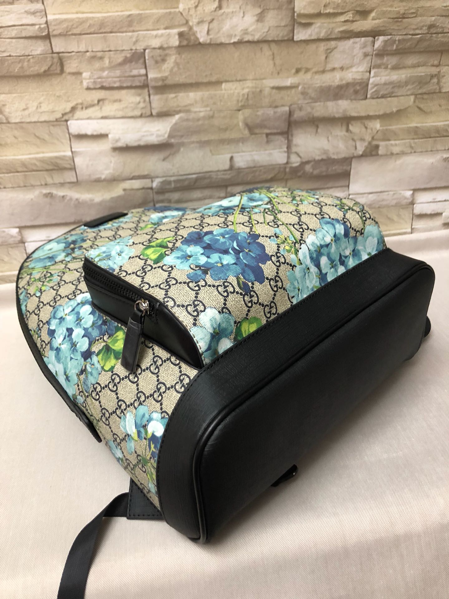EN - Luxury Bags GCI 636