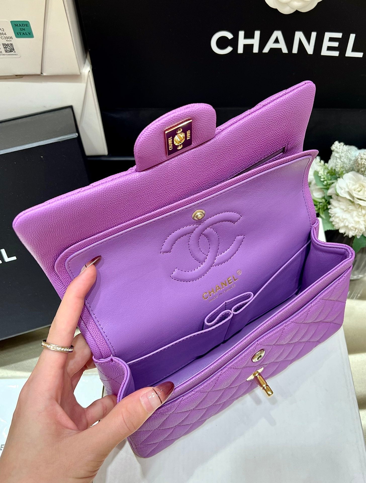 EN - Luxury Bags CHL 512