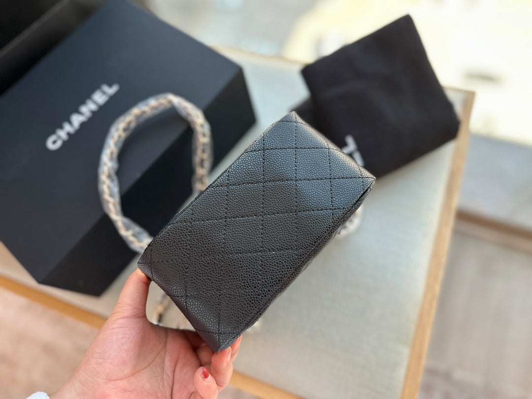 EN - Luxury Bags CHL 497