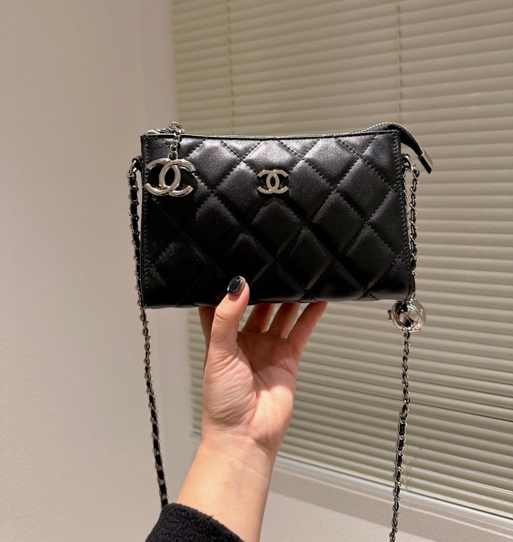 EN - Luxury Bags CHL 489