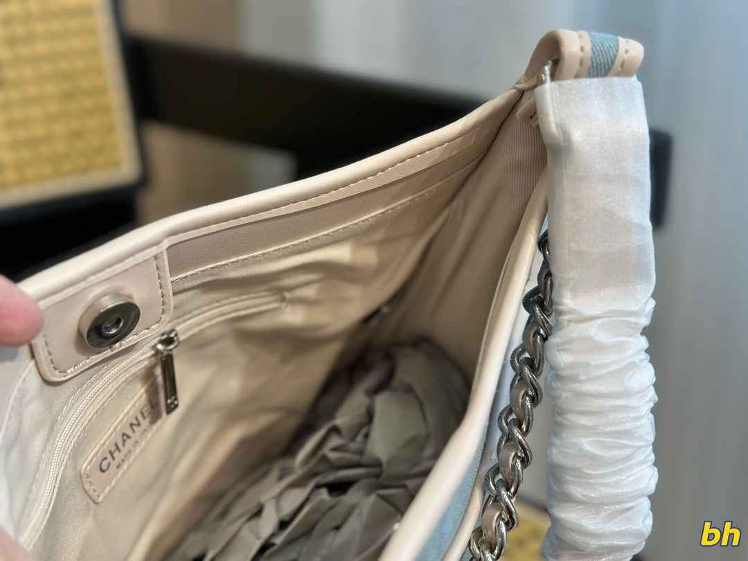 EN - Luxury Bags CHL 494