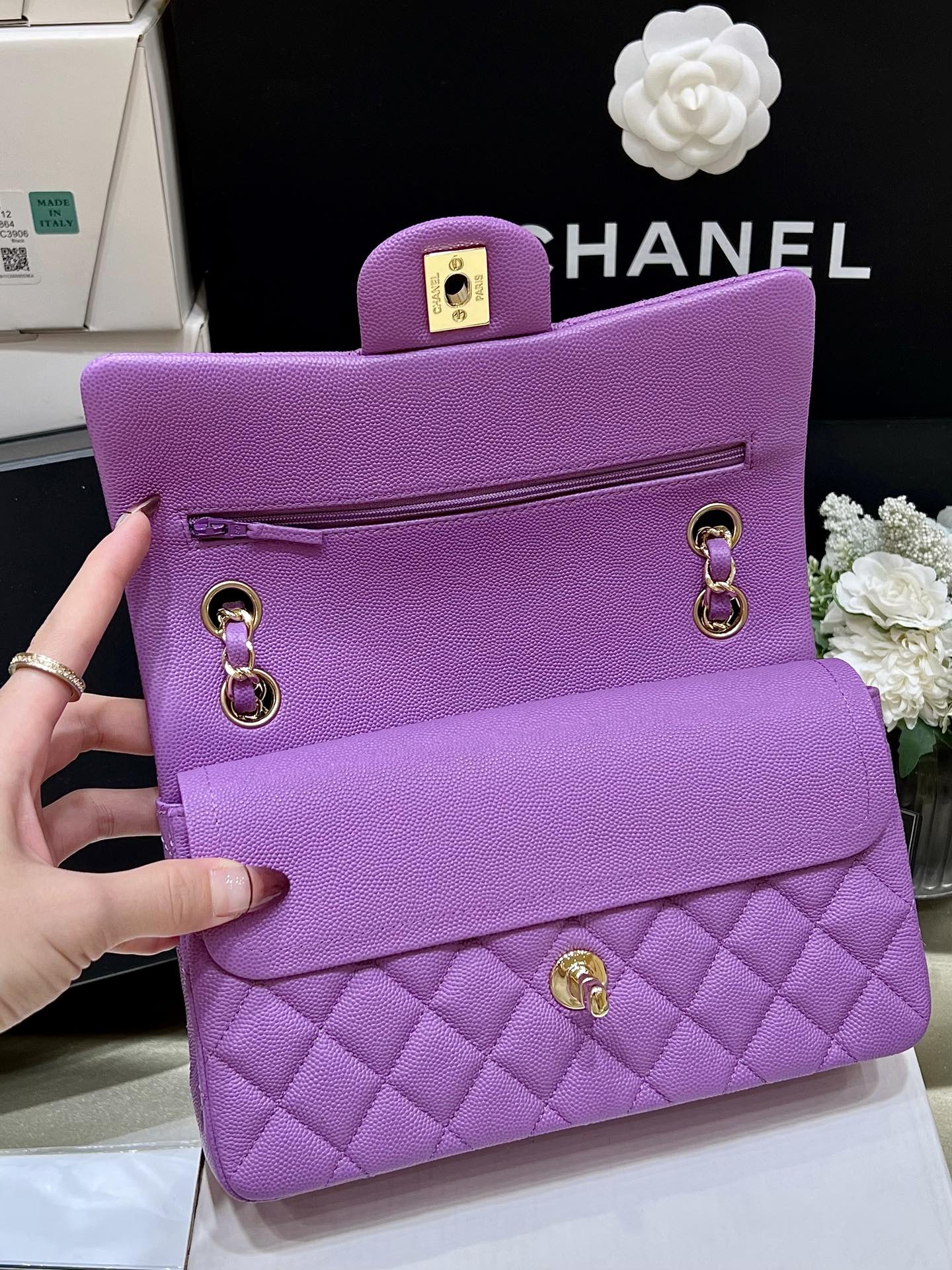 EN - Luxury Bags CHL 512