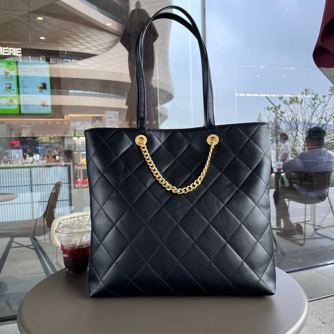 EN - Luxury Bags CHL 470