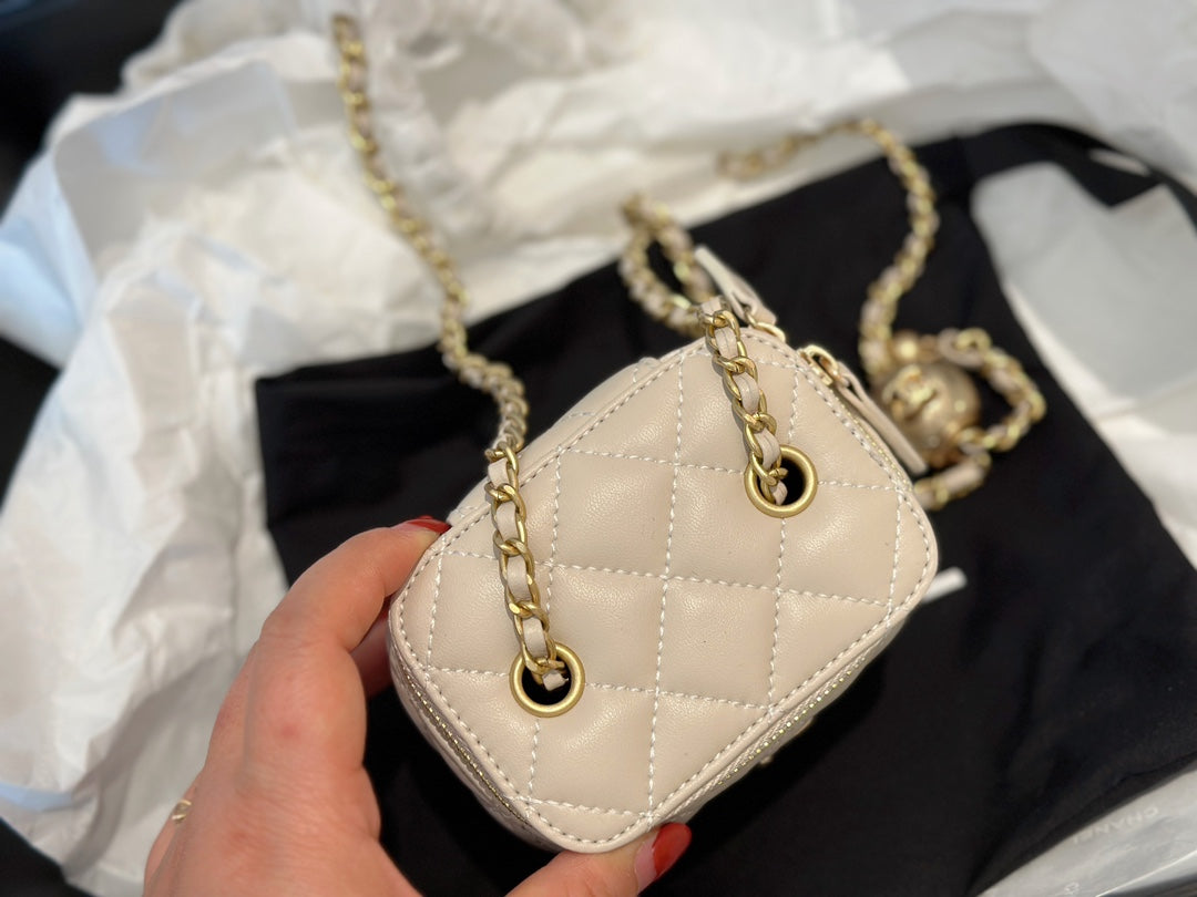 EN - Luxury Bags CHL 502