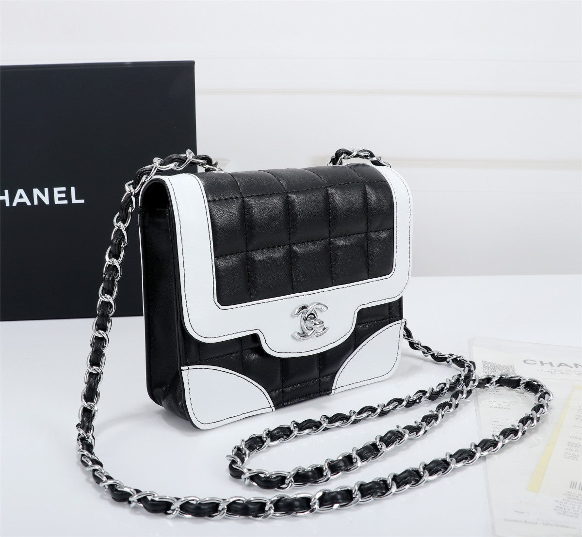 EN - Luxury Bags CHL 521