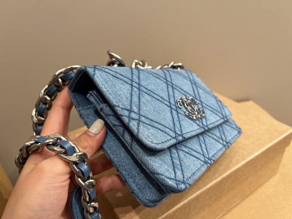 EN - Luxury Bags CHL 475