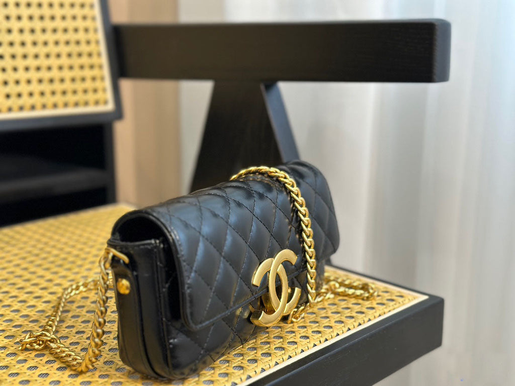 EN - Luxury Bags CHL 485
