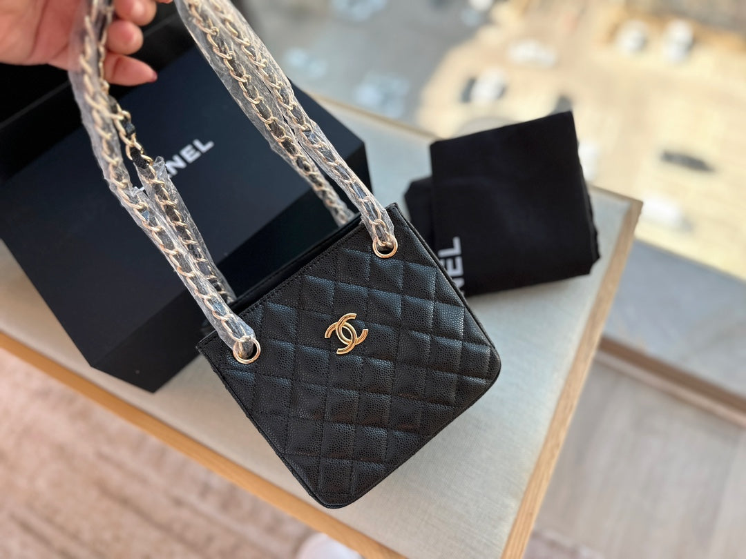 EN - Luxury Bags CHL 497