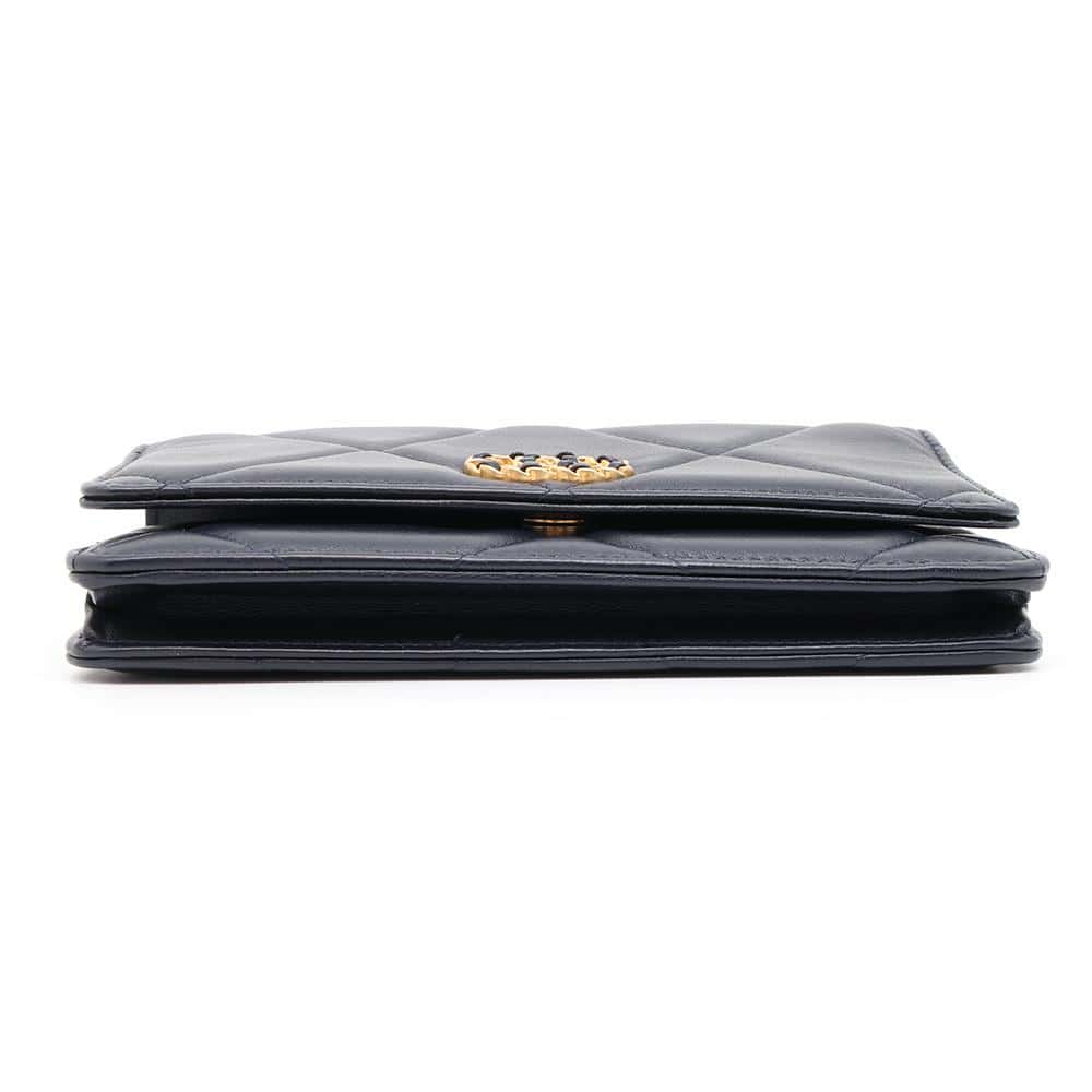 CHANEL CHANEL19 Flap Chain Wallet NavyAP0957 Lambskin
