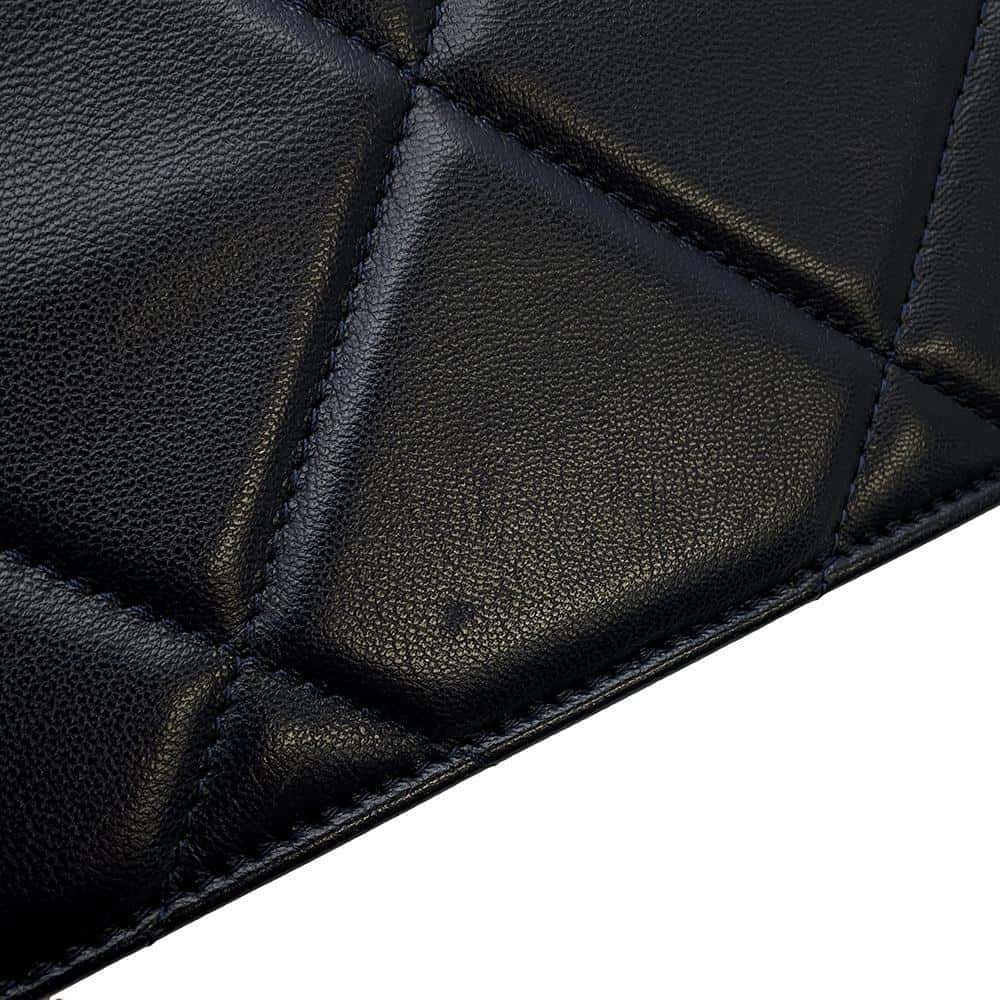 CHANEL CHANEL19 Flap Chain Wallet NavyAP0957 Lambskin