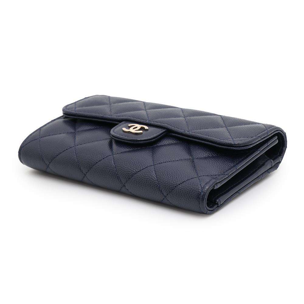 CHANEL Matelasse Medium Wallet Tri-fold NavyAP0232 Caviar Leather