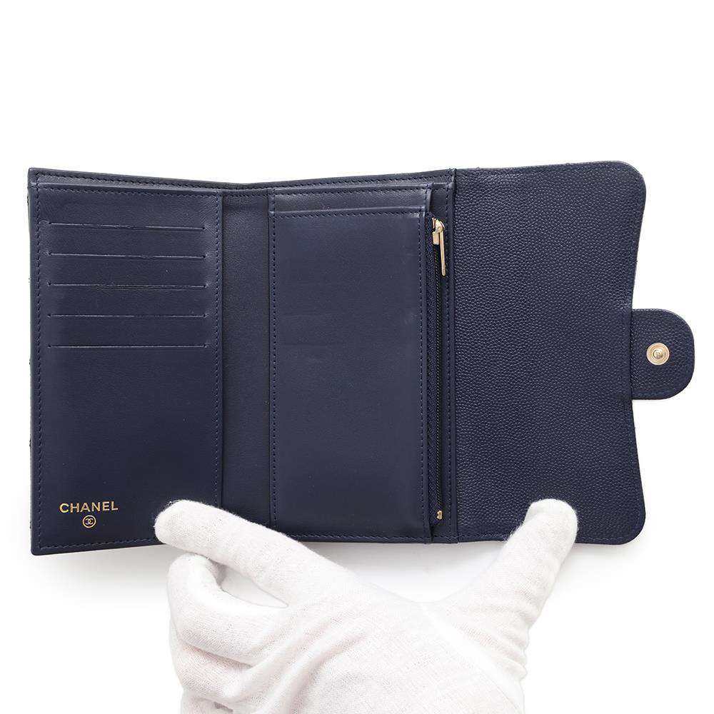 CHANEL Matelasse Medium Wallet Tri-fold NavyAP0232 Caviar Leather