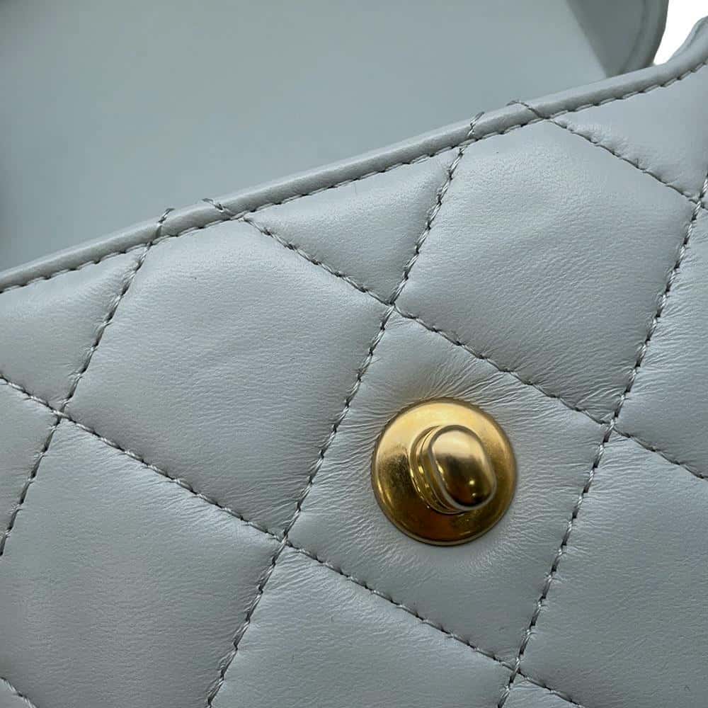 CHANEL Matelasse Chain Vanity Light BlueAS3973 Lambskin Size Small