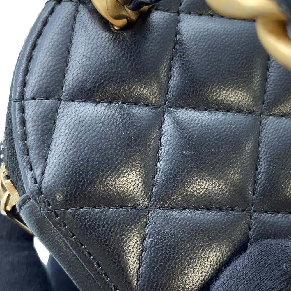 CHANEL Matelasse Top Handle Chain Vanity Black Lambskin