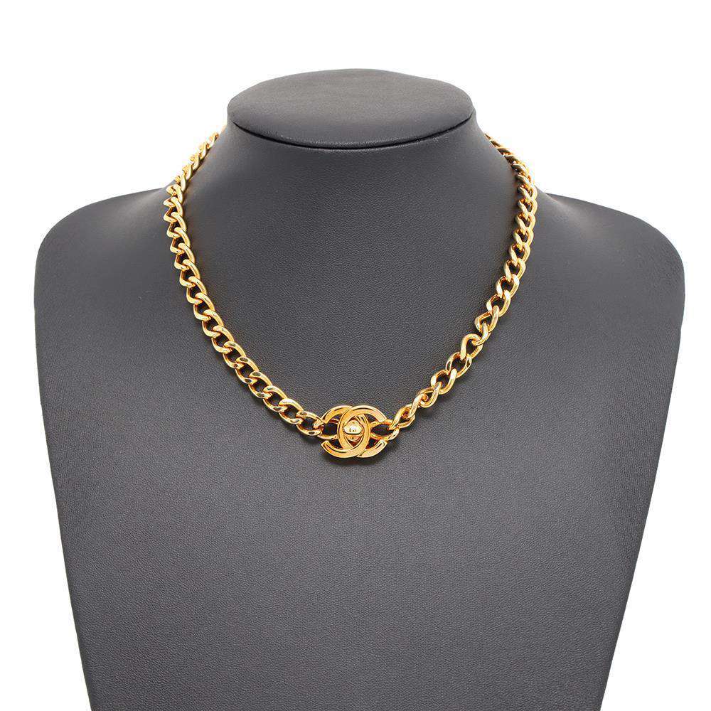 CHANEL CC Logo Turnlock Choker Gold Metal
