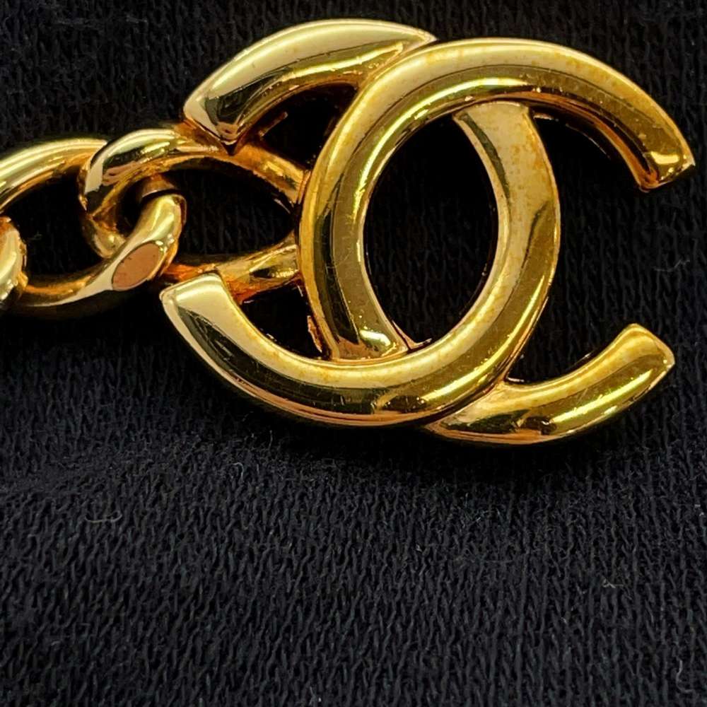 CHANEL CC Logo Turnlock Choker Gold Metal