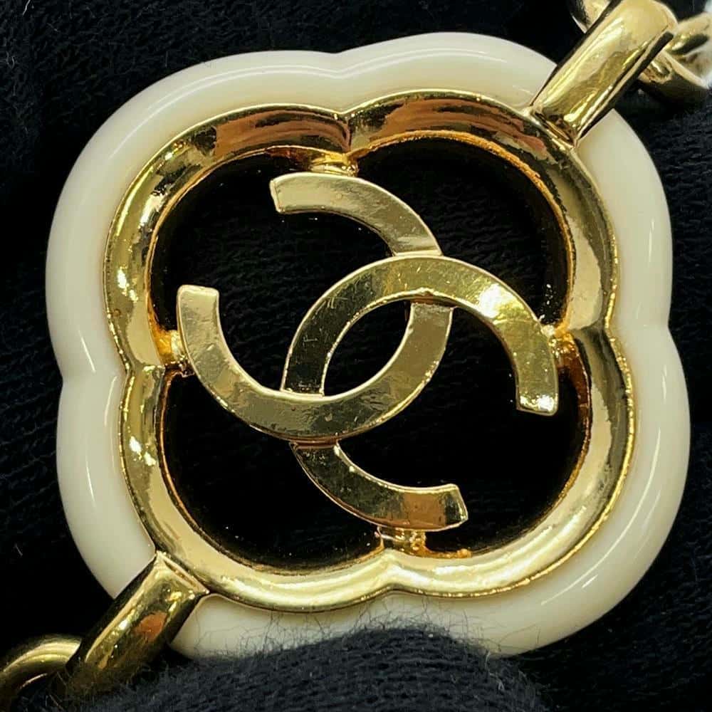 CHANEL CC Logo Heart Motif Chain Long Necklace White/Gold Metal Lacquer