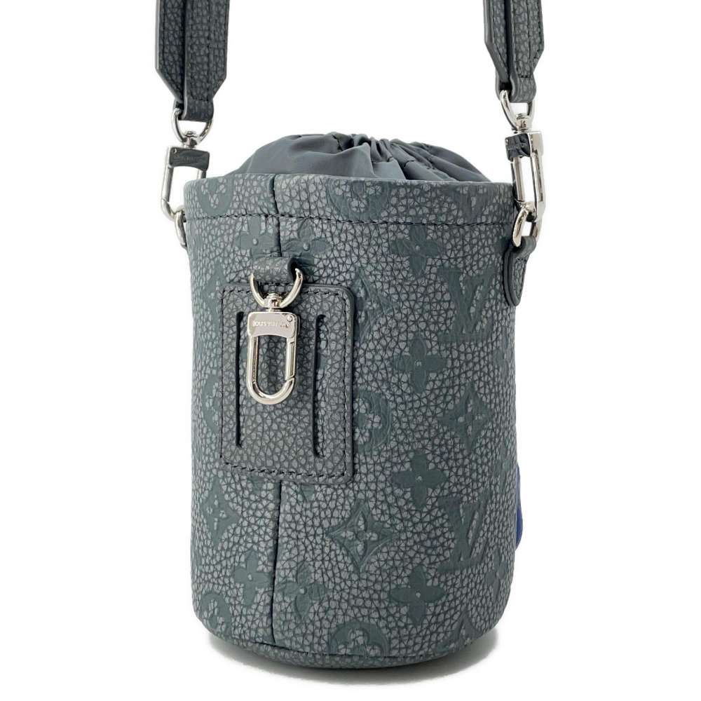 LOUIS VUITTON Chalk・Pouch granite grayM81572 Taurillon Clamming