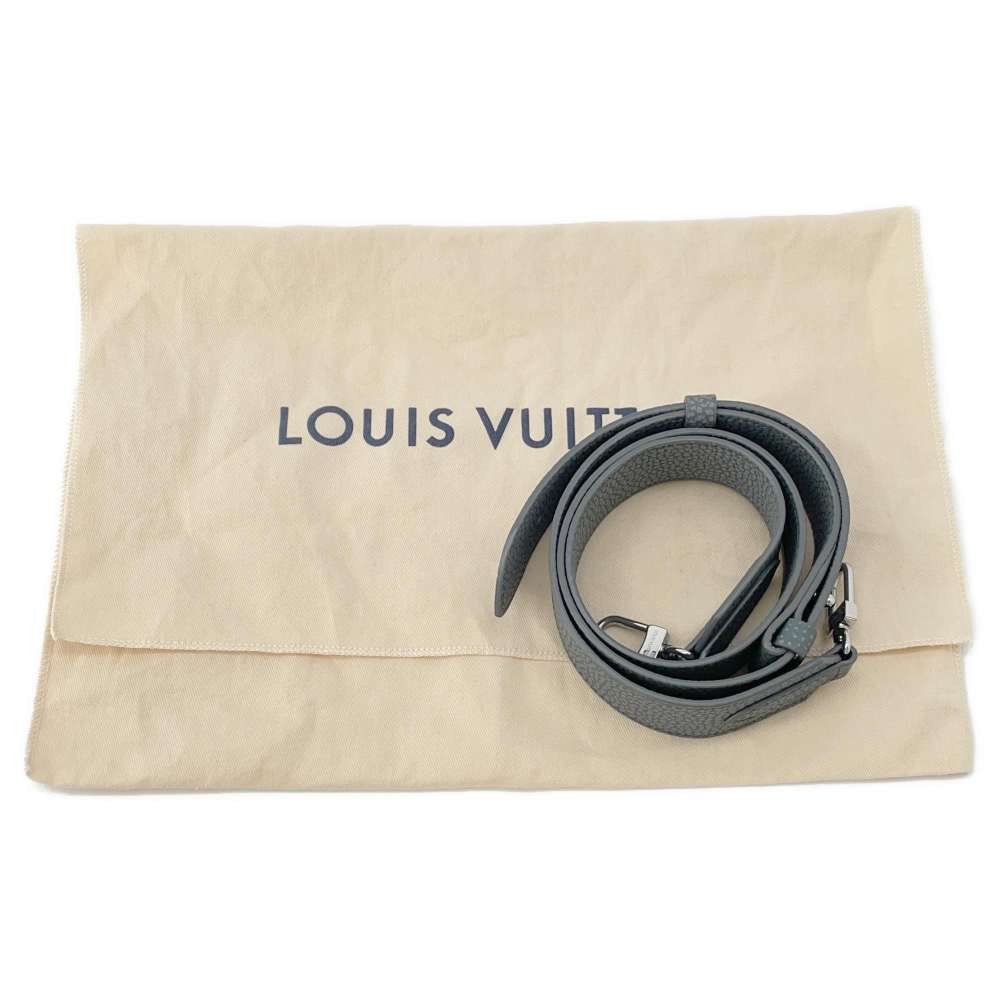 LOUIS VUITTON Chalk・Pouch granite grayM81572 Taurillon Clamming