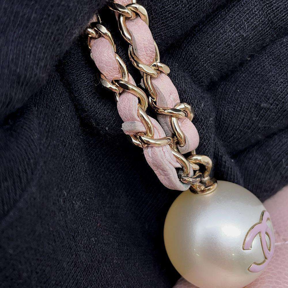 CHANEL Matelasse Chain Flap Coin Purse PinkAP2119 Caviar Leather