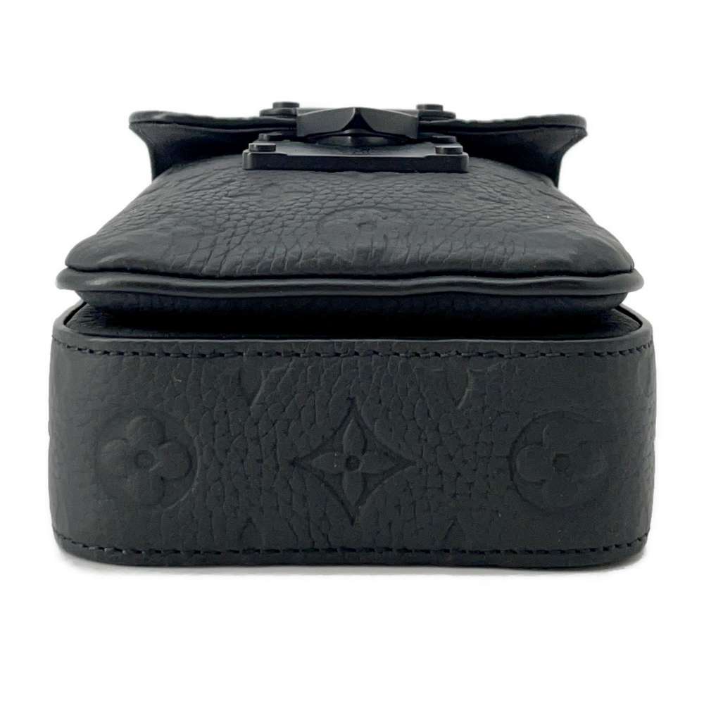 LOUIS VUITTON SPadlock Vertical Wearable Wallet NoirM82252 Monogram Eclipse