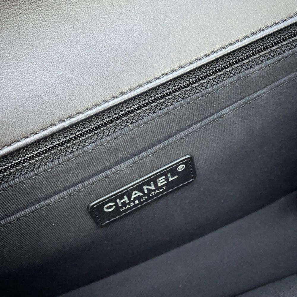 CHANEL Matelasse Flap Bag BlackAS4051 Shiny Calf Leather Size 27