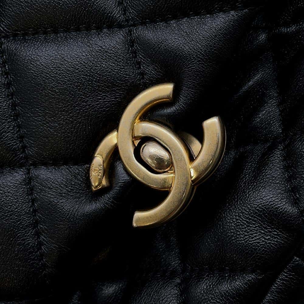 CHANEL Matelasse ChainShoulder BlackAS3206 Lambskin