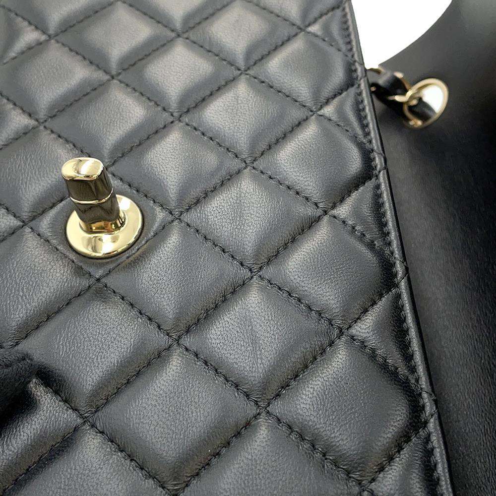 CHANEL Matelasse Single Flap ChainShoulder Bag BlackA69900 Lambskin Size 20
