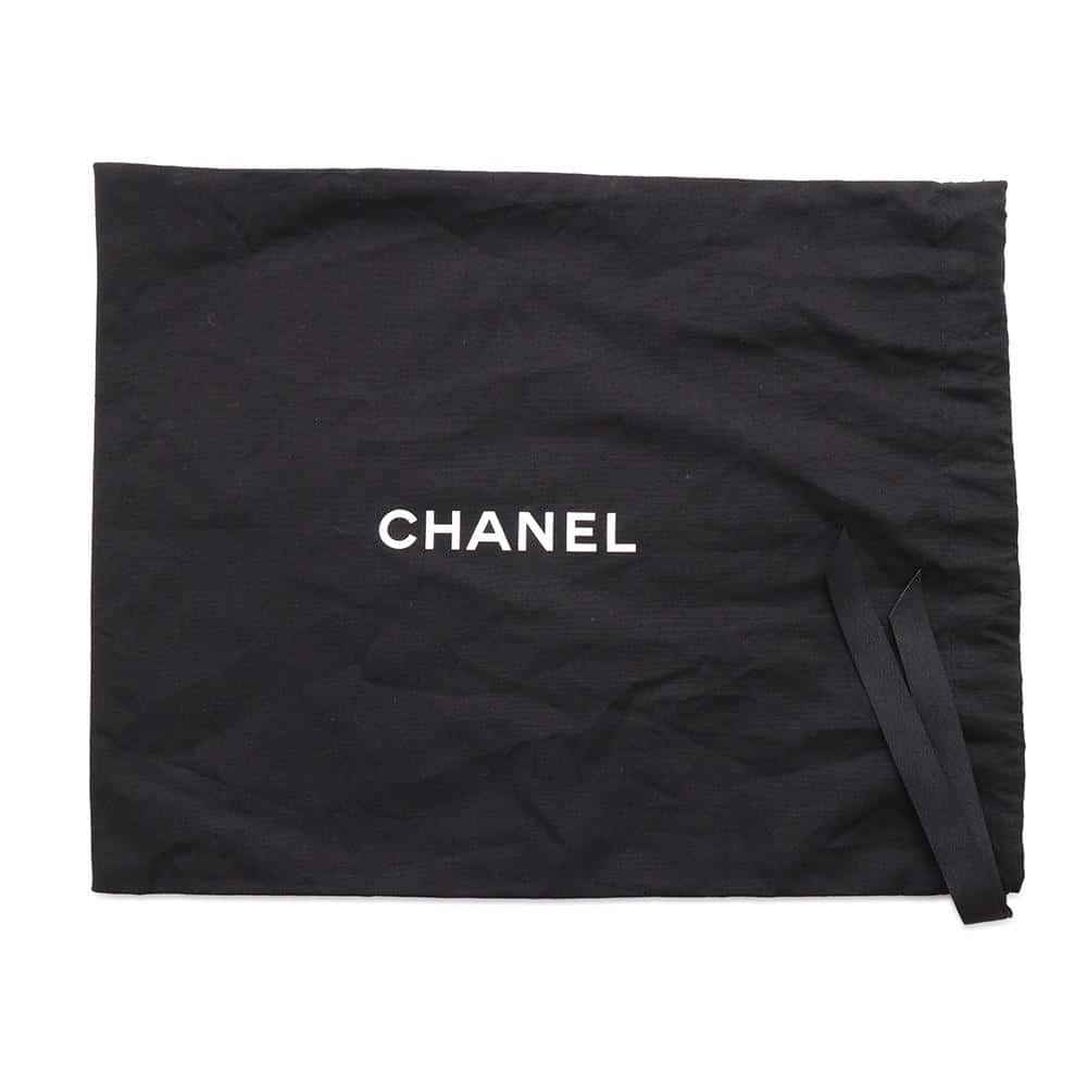 CHANEL Matelasse Hand Clutch BlackAP3585 Enamel